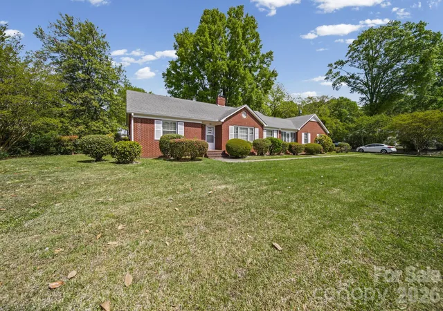 Homes for sale in Marshville, NC | 6811 E Hwy 74 Blvd, Marshville, NC 28103 | MLS# 4366376