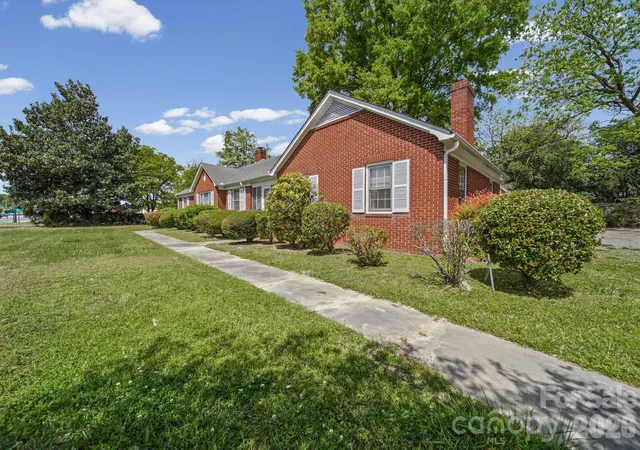 Homes for sale in Marshville, NC | 6811 E Hwy 74 Blvd, Marshville, NC 28103 | MLS# 4366376