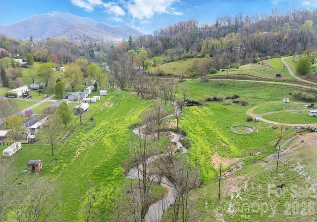 4th image of 618 Beaverdam St, Canton, NC 28716 | MLS# 4366377