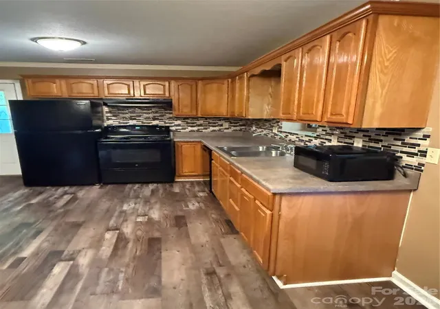 4th image of 29 Plum Nearly Ln, Maggie Valley, NC 28751 | MLS# 4366380