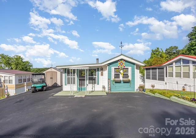 2nd image of 125 Maple St, New London, NC 28127 | MLS# 4366390
