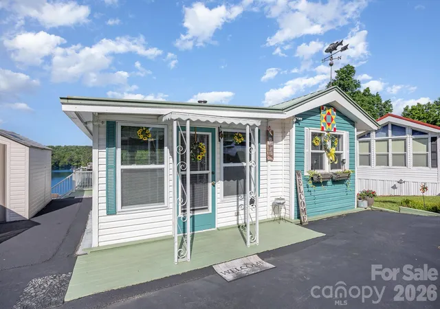 3rd image of 125 Maple St, New London, NC 28127 | MLS# 4366390