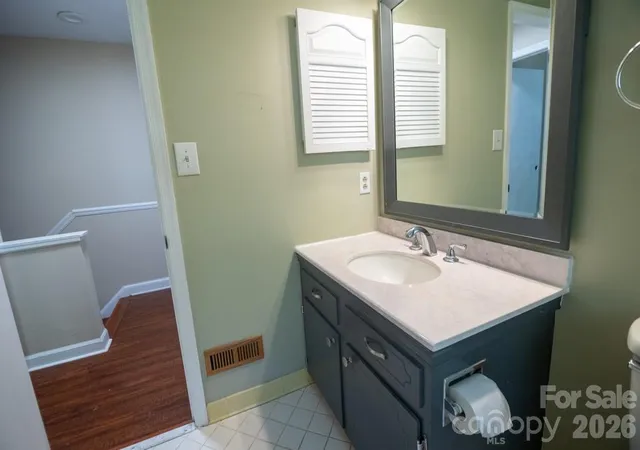 42nd image of 2232 Lawton Bluff Rd, Charlotte, NC 28226 | MLS# 4366488