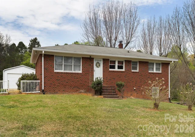 Homes for sale in Mount Pleasant, NC | 2700 Mount Pleasant Rd S, Mount Pleasant, NC 28124 | MLS# 4366497