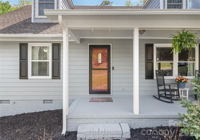 Photo 3 of Single family home for sale at 104 Pinetree Dr, Fort Mill, SC 29715 | MLS# 4366545 | Listing updated on 2026-07-11