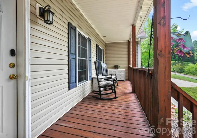 Homes for sale in Iron Station, NC | 4376 Scenic View Ct, Iron Station, NC 28080 | MLS# 4366648