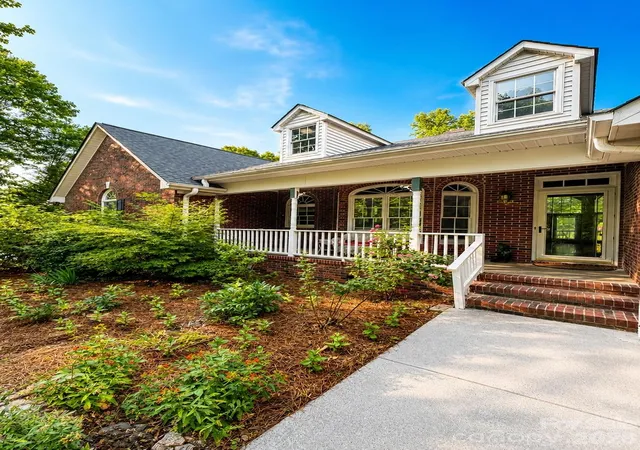 2nd image of 5406 Club View Dr, Concord, NC 28025 | MLS# 4366659