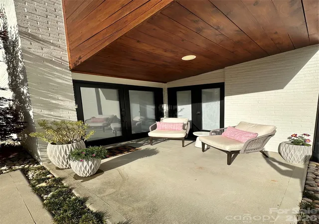 3rd image of 3316 Johnny Cake Ln, Charlotte, NC 28226 | MLS# 4366685