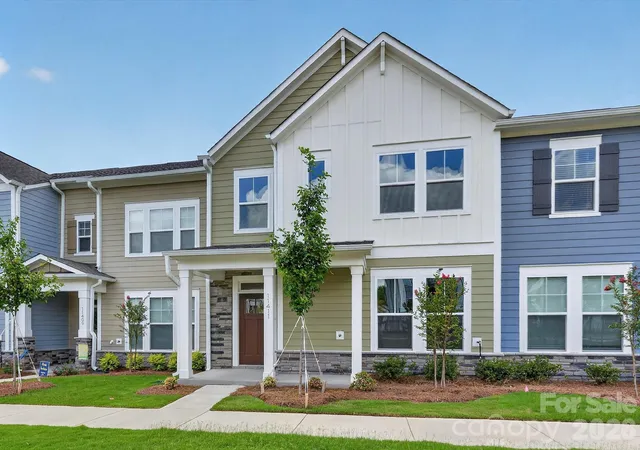 Photo 3 of Townhouse for sale at 11411 Prosperity Church Rd, Huntersville, NC 28078 | MLS# 4366695 | Listing updated on 2026-09-25