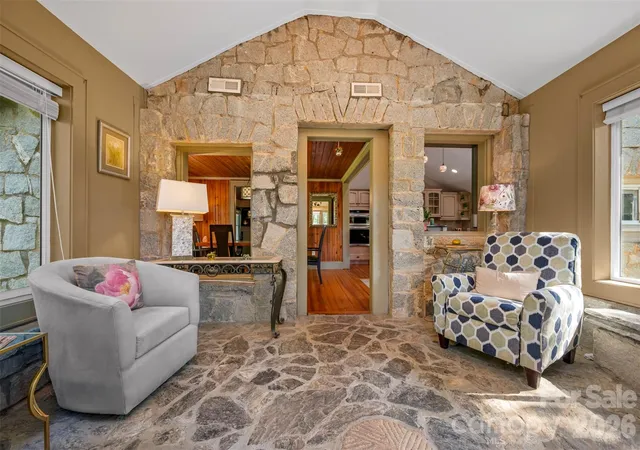 Photo 3 of Single family home for sale at 183-185 Rubin Thorne Rd, Campobello, SC 29322 | MLS# 4366697 | Listing updated on 2026-09-01