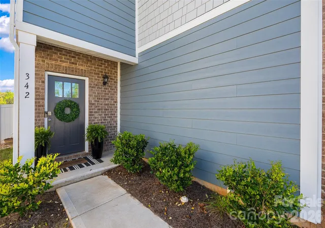 Photo 2 of Single family home for sale at 342 Ct House Ave, York, SC 29745 | MLS# 4366711 | Listing updated on 2026-09-23
