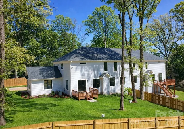 2nd image of 4300 Tangle Dr, Charlotte, NC 28211 | MLS# 4366713