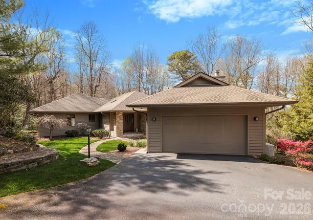 Homes for sale in Flat Rock, NC | 100 Elmridge Dr, Flat Rock, NC 28731 | MLS# 4366738