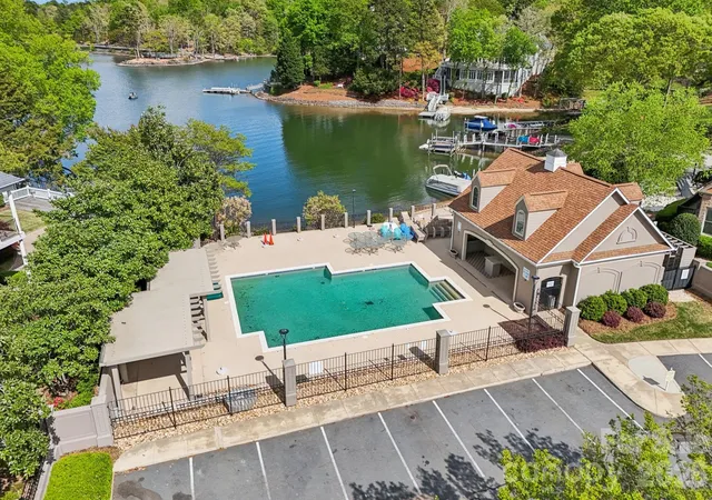 5th image of 16201 Woolwine Rd, Charlotte, NC 28278 | MLS# 4366785
