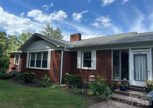 Photo 1 of Single family home for sale at 261 Old Caroleen Rd, Forest City, NC 28043 | MLS# 4366830 | Listing updated on 2026-09-04
