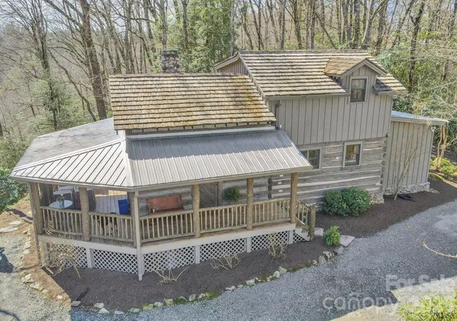 2nd image of 572 Skyland View Dr, Blowing Rock, NC 28605 | MLS# 4366871