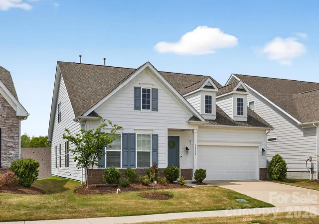 31st image of 18018 Grey Mossrun Dr, Charlotte, NC 28278 | MLS# 4366883