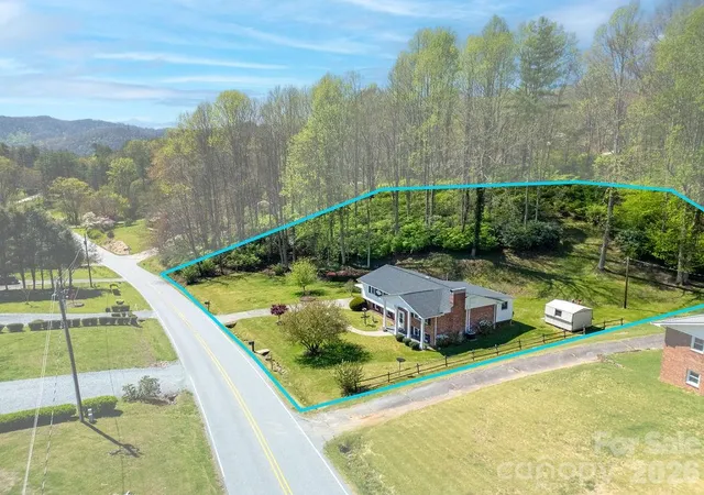 Photo 3 of Single family home for sale at 1482 Island Frd Rd, Brevard, NC 28712 | MLS# 4366891 | Listing updated on 2026-08-05
