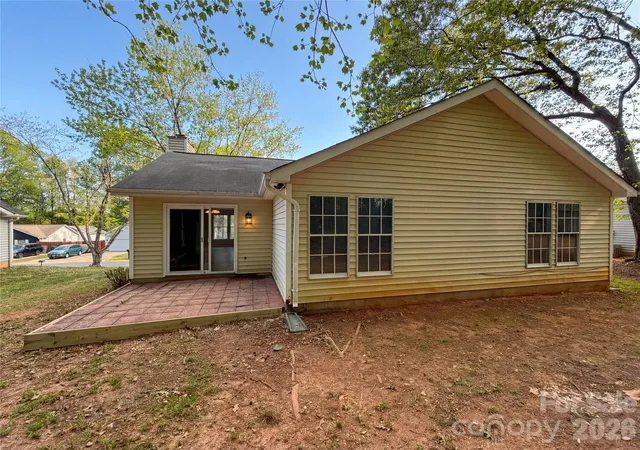 17th image of 2324 Valleyview Dr, Charlotte, NC 28215 | MLS# 4366988