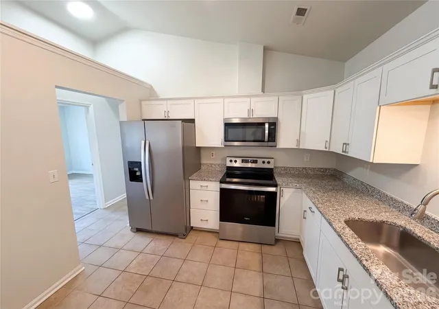 5th image of 2324 Valleyview Dr, Charlotte, NC 28215 | MLS# 4366988