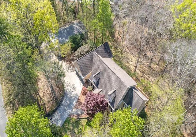 Photo 4 of Single family home for sale at 464 Laurel Cvs Rd, Statesville, NC 28677 | MLS# 4367062 | Listing updated on 2026-10-09