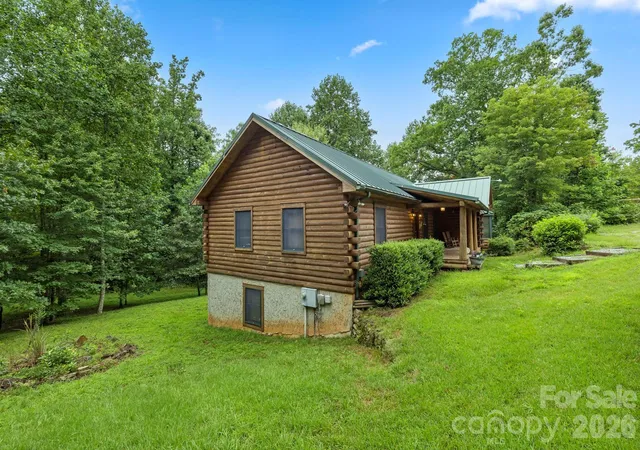 5th image of 266 Rhododendron Dr, Saluda, NC 28773 | MLS# 4367080