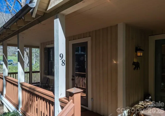 Photo 4 of Single family home for sale at 98 Ml Pond Dr, Tuckasegee, NC 28783 | MLS# 4367115 | Listing updated on 2026-07-23