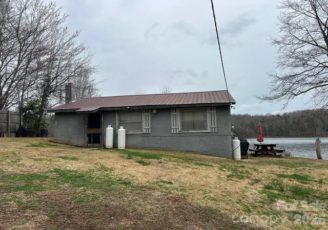 Photo 3 of Single family home for sale at 4237 Laurel Hl Rd, Claremont, NC 28610 | MLS# 4367138 | Listing updated on 2026-08-25