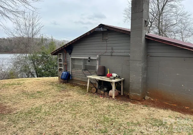Photo 4 of Single family home for sale at 4237 Laurel Hl Rd, Claremont, NC 28610 | MLS# 4367138 | Listing updated on 2026-08-25