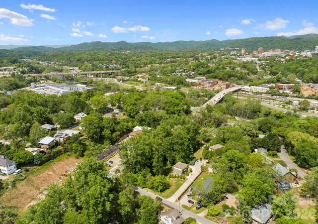 26th image of 20 Riverlink Ln, Asheville, NC 28806 | MLS# 4367154