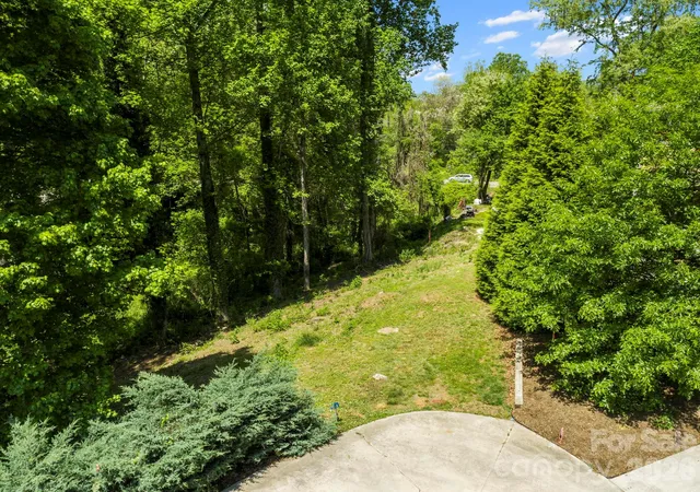 3rd image of 20 Riverlink Ln, Asheville, NC 28806 | MLS# 4367154