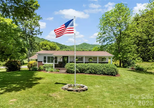 Photo 1 of Single family home for sale at 514 Roy Forrester Rd, Mars Hill, NC 28754 | MLS# 4367162 | Listing updated on 2026-08-17