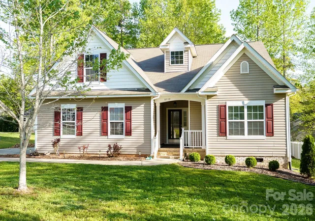 Photo 3 of Single family home for sale at 6117 Robert St, Huntersville, NC 28078 | MLS# 4367163 | Listing updated on 2026-09-26