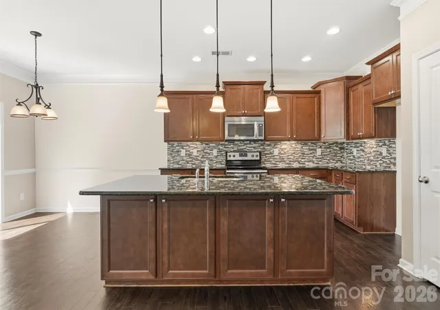 Photo 3 of Single family home for sale at 106 E Heart Pine Ln, Statesville, NC 28677 | MLS# 4367167 | Listing updated on 2026-10-01