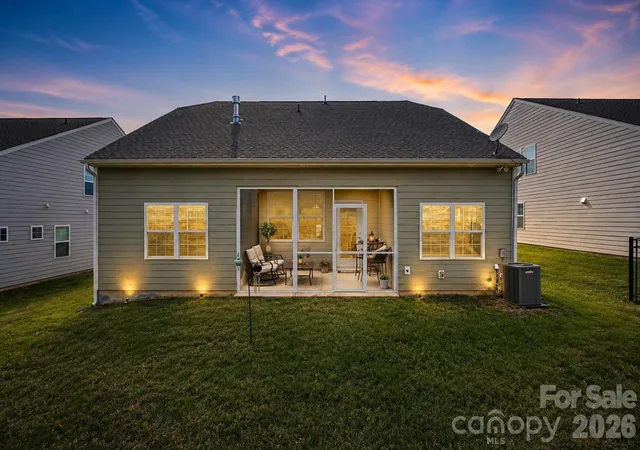 Photo 4 of Single family home for sale at 2971 Findley Rd, Statesville, NC 28625 | MLS# 4367179 | Listing updated on 2026-10-01