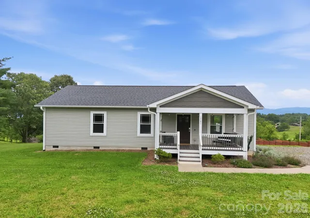 Homes for sale in Leicester, NC | 1781 Bear Creek Rd, Leicester, NC 28748 | MLS# 4367233