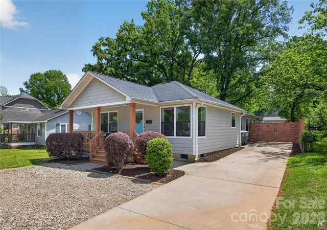3rd image of 822 Matheson Ave, Charlotte, NC 28205 | MLS# 4367246