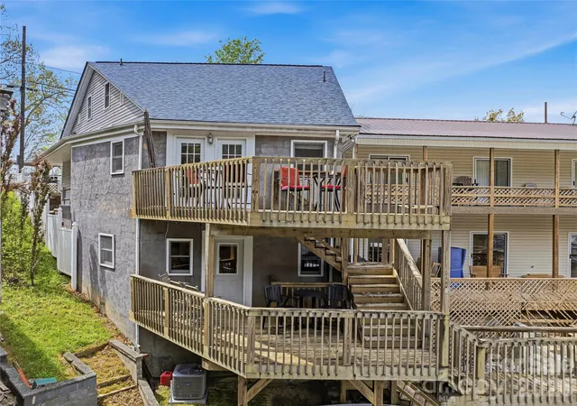 4th image of 102 Havnaers Pt, Lake Lure, NC 28746 | MLS# 4367288