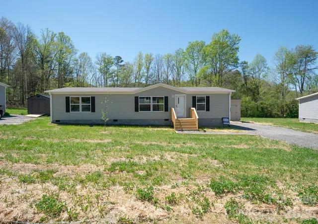 Homes for sale in Old Fort, NC | 140 Peaceful Hill Dr, Old Fort, NC 28762 | MLS# 4367309