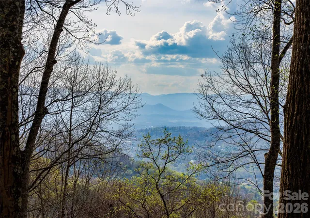 4th image of 34 Mountain Vista Dr, Asheville, NC 28804 | MLS# 4367327