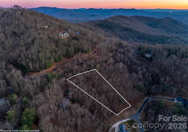 1st image of 34 Mountain Vista Dr, Asheville, NC 28804 | MLS# 4367327
