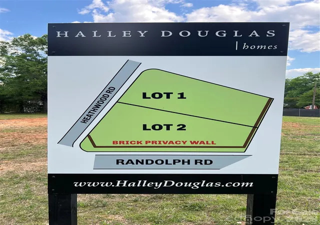 3rd image of 104 Heathwood Rd, Charlotte, NC 28211 | MLS# 4367430