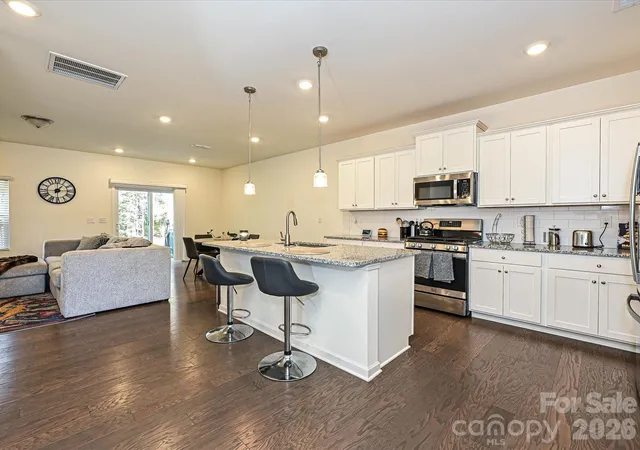 Homes for sale in Matthews, NC | 348 Abington St, Matthews, NC 28104 | MLS# 4367459