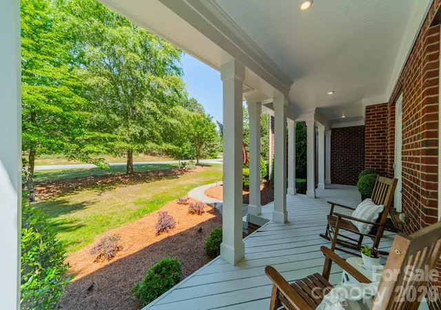 Photo 4 of Single family home for sale at 188 Carolina Xing Dr, York, SC 29745 | MLS# 4367522 | Listing updated on 2026-09-30