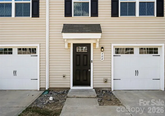 Homes for sale in Fort Mill, SC | 904 Taybyn Rd, Fort Mill, SC 29715 | MLS# 4367547