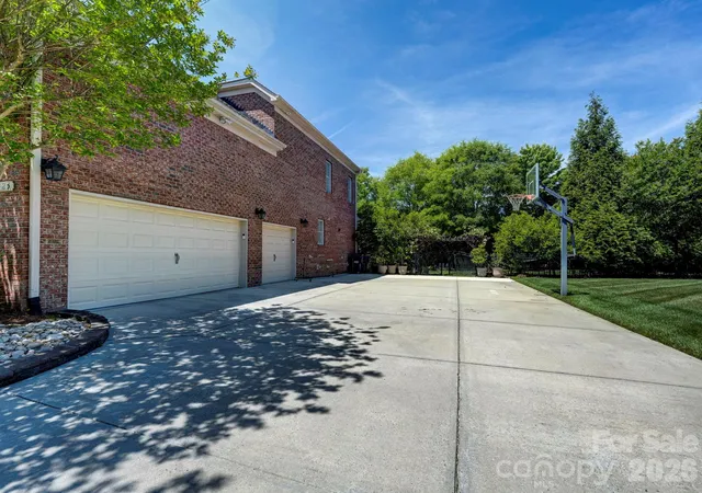 3rd image of 725 Wild Berry Ct, Waxhaw, NC 28173 | MLS# 4367605