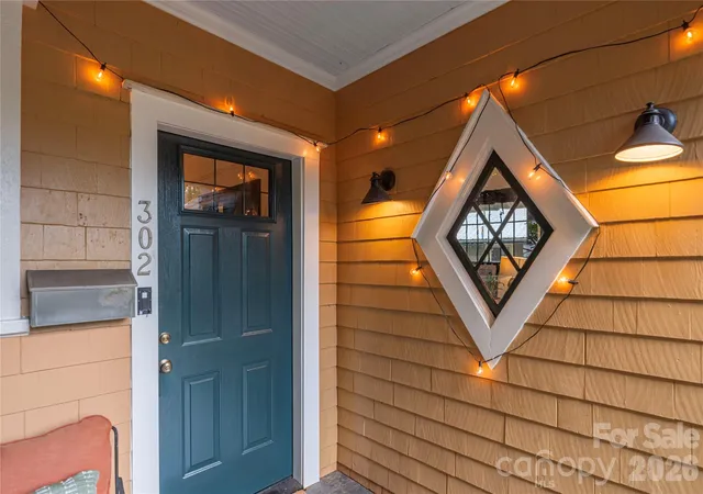 Photo 3 of Single family home for sale at 302 Hillside St, Asheville, NC 28801 | MLS# 4367631 | Listing updated on 2026-10-08
