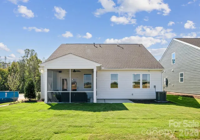 2nd image of 4232 Vista Pine Dr, Charlotte, NC 28215 | MLS# 4367675