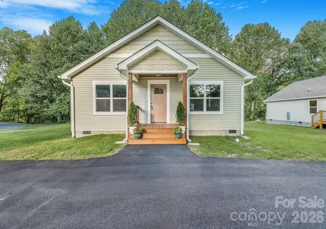 4th image of 1196 Crabtree Rd, Waynesville, NC 28785 | MLS# 4367690