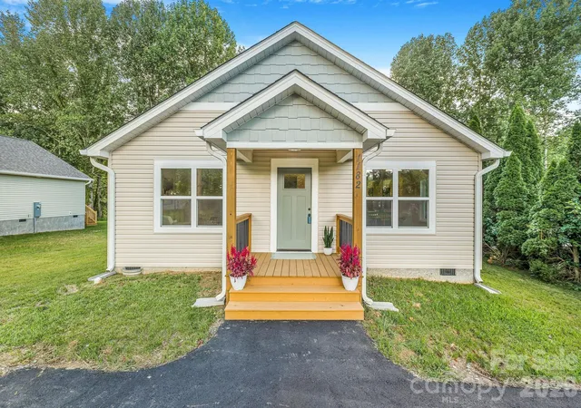 3rd image of 1182 Crabtree Rd, Waynesville, NC 28785 | MLS# 4367694